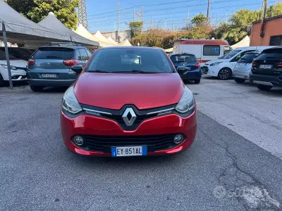 Usata Renault Clio IV 90 CV (66 kW) 2015 Rosso Berlina