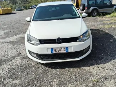 Usata VW Polo Comfortline 75 CV (55 kW) 2011 Bianco Utilitaria