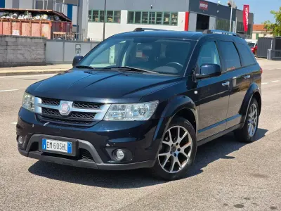 Usata Fiat Freemont 140 CV (102 kW) 2012 Bluazzurro SUV