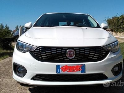 Gebraucht Fiat Tipo Easy 95 PS (69 kW) 2017 Weiß Kombi