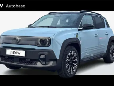 Begagnad Renault 4 E-Tech Iconic 110 kW (150 HK) 2025 Svart SUV