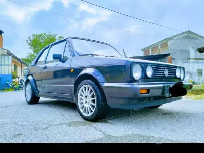 Usata VW Golf Cabriolet 73 CV (53 kW) 1990 Grigio Cabrio