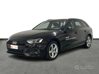 Usado Audi A4 Advanced Plus 163 CV (119 kW) 2024 Azul Familiar