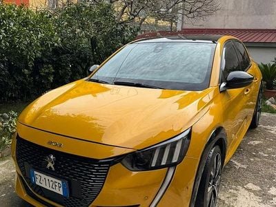Usata Peugeot 208 GT-line 131 CV (96 kW) 2019 Giallo Utilitaria