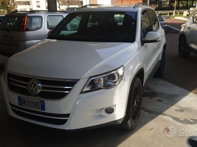 Usata VW Tiguan 170 CV (125 kW) 2008 Bianco SUV