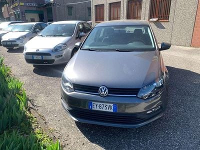 Usata VW Polo Trendline 60 CV (44 kW) 2015 Grigio Berlina