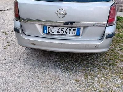 Usata Opel Astra 101 CV (74 kW) 2004 Grigio Station wagon