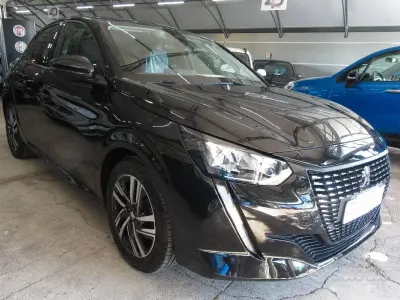 Usata Peugeot 208 Allure 100 CV (73 kW) 2021 Utilitaria