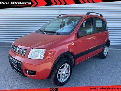 Usata Fiat Panda 4x4 Climbing 69 CV (50 kW) 2005 Rosso Utilitaria