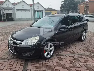 Begagnad Opel Astra Cosmo 125 HK (91 kW) 2008 Svart Kombi