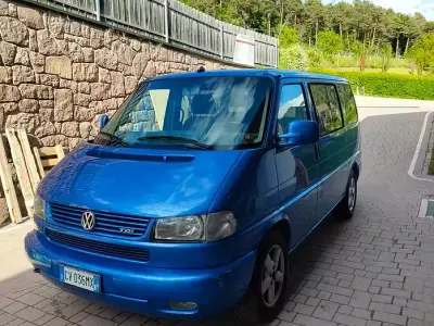 Usata VW Multivan 151 CV (111 kW) 2001 Bluazzurro Monovolume