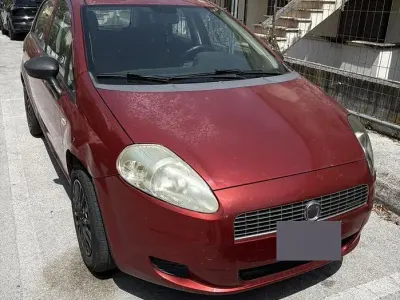 Usata Fiat Grande Punto 75 CV (55 kW) 2007 Rosso Utilitaria