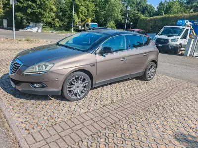 Usata Lancia Delta 190 CV (139 kW) 2009 Utilitaria