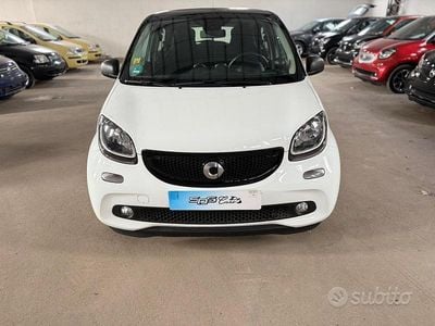 Usata Smart ForFour Passion 89 CV (65 kW) 2017 Bianco Utilitaria