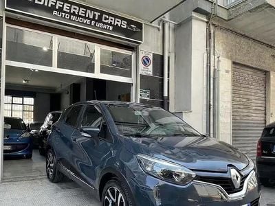 Occasion Renault Captur 90 ch (66 kW) 2014 Gris SUV