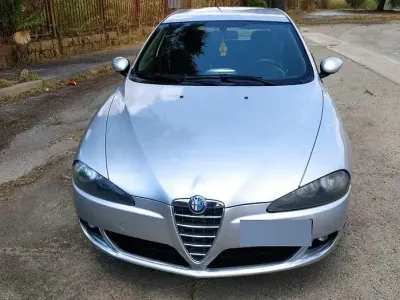 Usata Alfa Romeo 147 120 CV (88 kW) 2007 Grigio Utilitaria