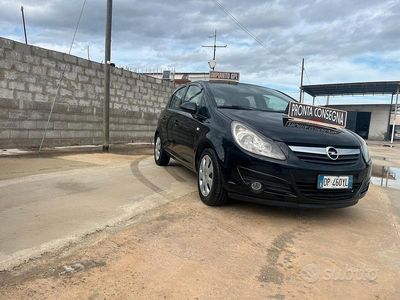 Usata Opel Corsa 80 CV (58 kW) 2008 Nero Utilitaria