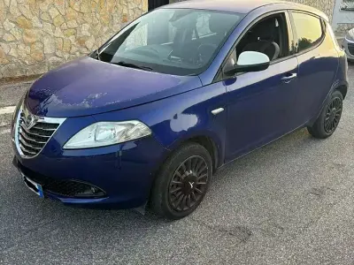 Usata Lancia Ypsilon