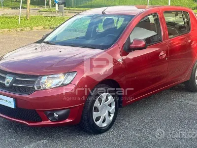 Occasion Dacia Sandero Lauréate 75 ch (55 kW) 2014 Rouge Citadine