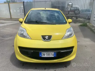 Usata Peugeot 107 68 CV (50 kW) 2008 Giallo Utilitaria