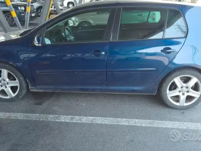 Usata VW Golf V Sportline 140 CV (102 kW) 2007 Bluazzurro Berlina