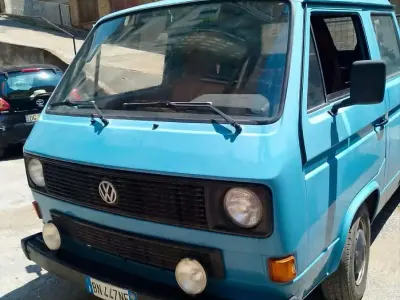 Usata VW T3 69 CV (50 kW) 1990 Blu Furgone