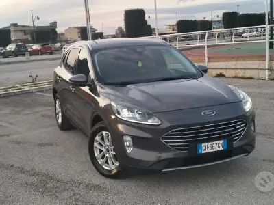 Usata Ford Kuga Titanium X 120 CV (88 kW) 2021 Grigio SUV