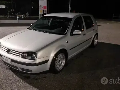 Usata VW Golf IV 1998 Grigio Utilitaria