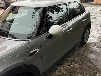 Usata Mini Cooper 116 CV (85 kW) 2017 Grigio Utilitaria