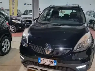 Usata Renault Scénic III XMOD 110 CV (80 kW) 2013 Nero Monovolume