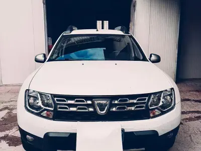 Usata Dacia Duster Prestige 109 CV (80 kW) 2016 Bianco SUV