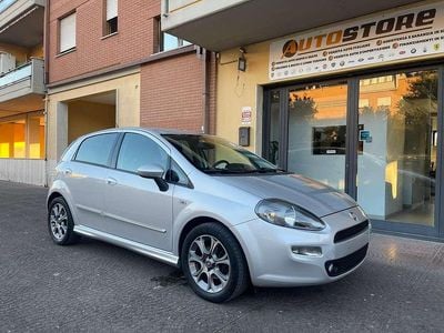 Usata Fiat Punto Street 84 CV (61 kW) 2013 Argento Berlina