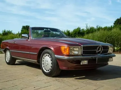 Usata Mercedes SL300 188 CV (138 kW) 1986 Rosso Cabrio