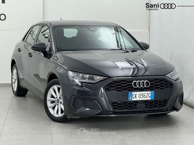 Usata Audi A3 Business 116 CV (85 kW) 2022 Grigio Berlina