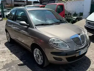 Gebraucht Lancia Ypsilon 69 PS (50 kW) 2006 Grau Kleinwagen