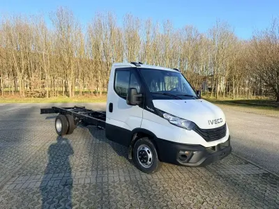 Nuova Iveco Daily 140 CV (102 kW) 2026 Bianco Furgone