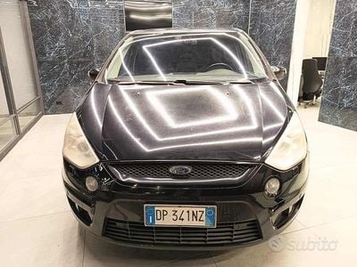 Usata Ford S-MAX Titanium 140 CV (102 kW) 2009 Nero Monovolume