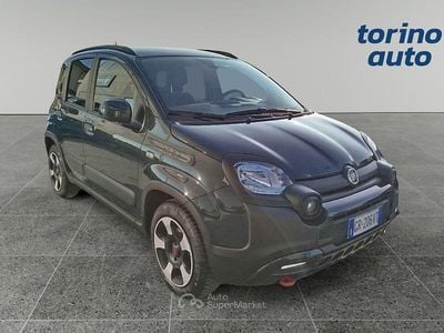 Verde Usata 2024 Fiat Panda Cross Cross Utilitaria | 14.890 € (Buon prezzo)