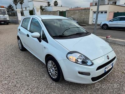 Usata Fiat Punto Street 95 CV (69 kW) 2018 Bianco Utilitaria