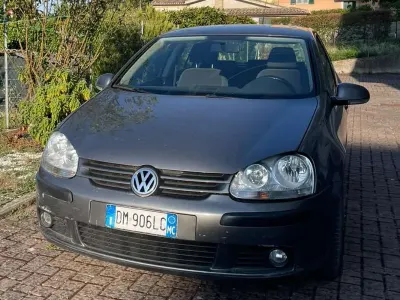 Usata VW Golf V Comfortline 105 CV (77 kW) 2007 Grigio Berlina