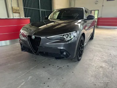 Usata Alfa Romeo Stelvio Veloce 209 CV (153 kW) 2021 Grigio SUV