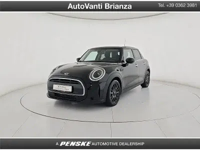 Usata Mini ONE Classic 102 CV (75 kW) 2022 Nero Utilitaria