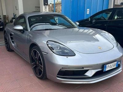 Porsche 718 Cayman
