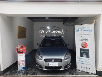 Begagnad Fiat Croma Emotion 119 HK (87 kW) 2009 Grå Kombi