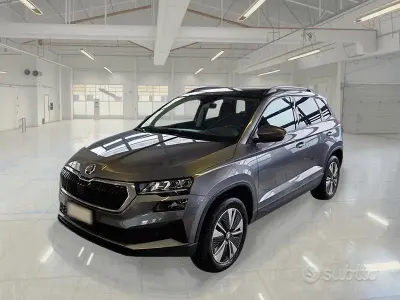 Usata Skoda Karoq Executive 149 CV (109 kW) 2022 Grigio SUV