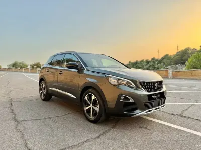 Usata Peugeot 3008 Allure 120 CV (88 kW) 2018 Verde SUV