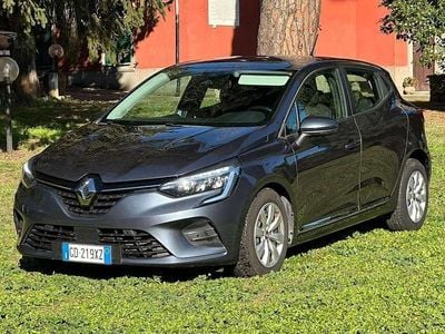 Usata Renault Clio V Intens 101 CV (74 kW) 2021 Blu/azzurro Berlina