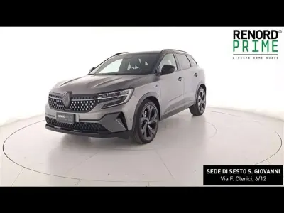 Usata Renault Austral Iconic Esprit Alpine 200 CV (147 kW) 2023 Grigio scuro SUV