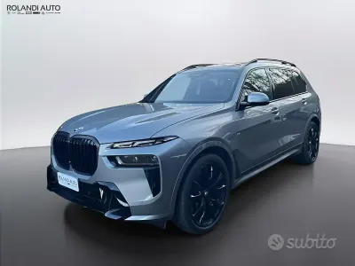 Usata BMW X7 M Sport 352 CV (258 kW) 2025 Grigio SUV