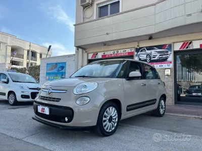 Usata Fiat 500L Lounge 95 CV (69 kW) 2017 Beige Monovolume